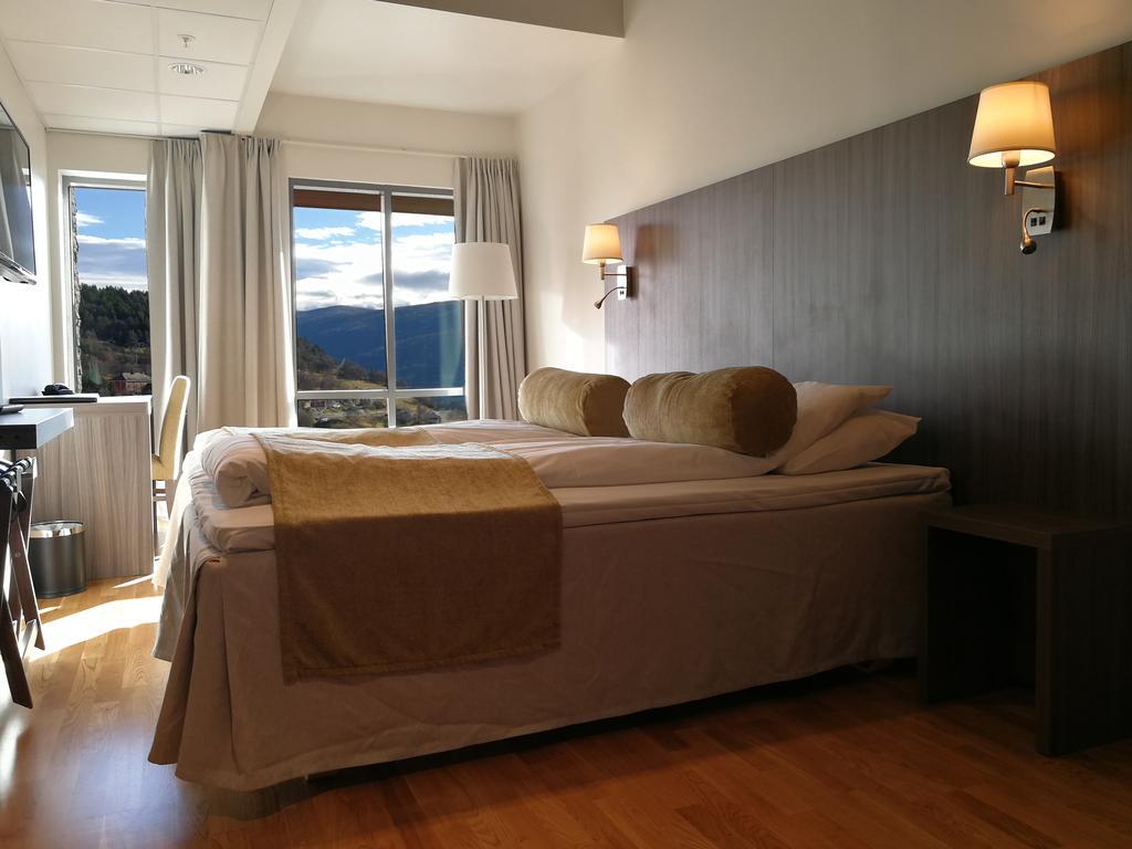 Dombas Hotel ภายนอก รูปภาพ